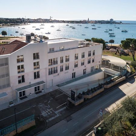 Humagum Sea View Apartment - Garden Palace Umag Exterior foto